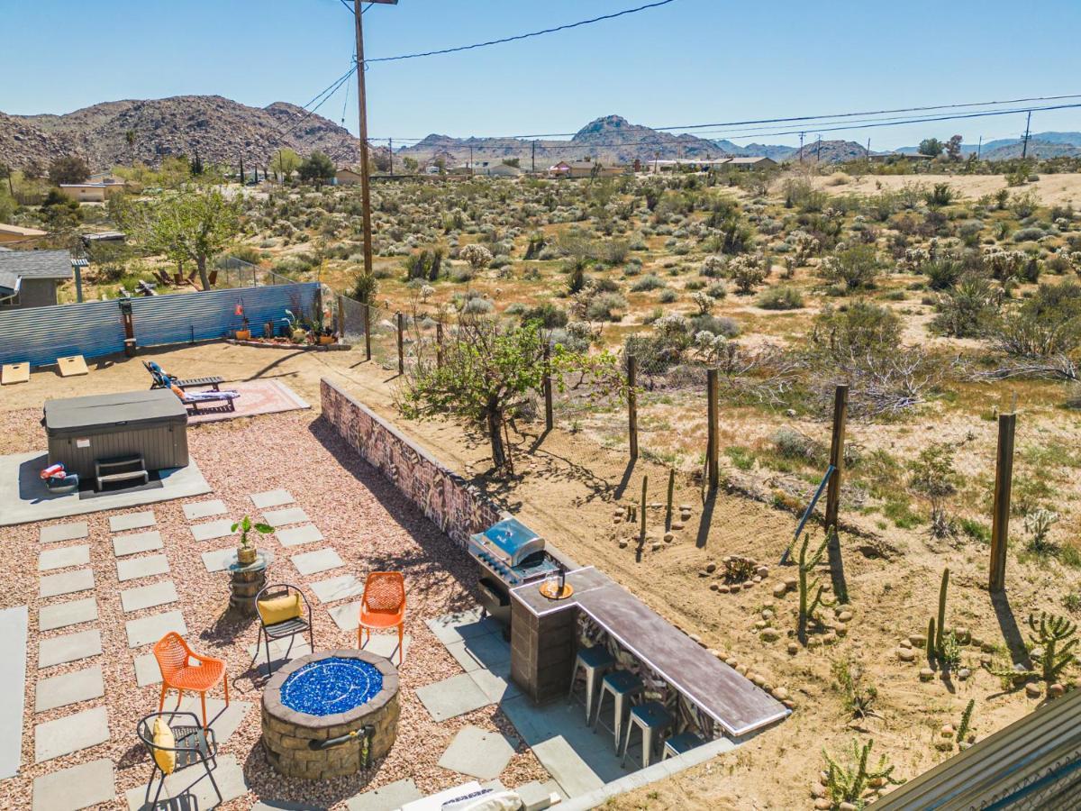 Hot Tub, Games, King Bed, Fire Pit, Bbq Grill, Minutes From National Park And Views Villa โจชัวทรี ภายนอก รูปภาพ